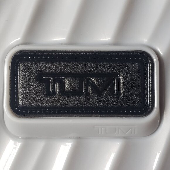 TUMI Delta Hard Shell Silver Luggage Toiletry‎ Travel Kit Case Zip Around Full - Picture 1 of 8